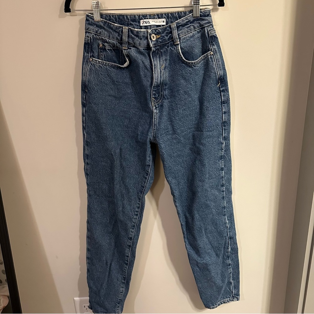 Zara High Rise mom Jeans